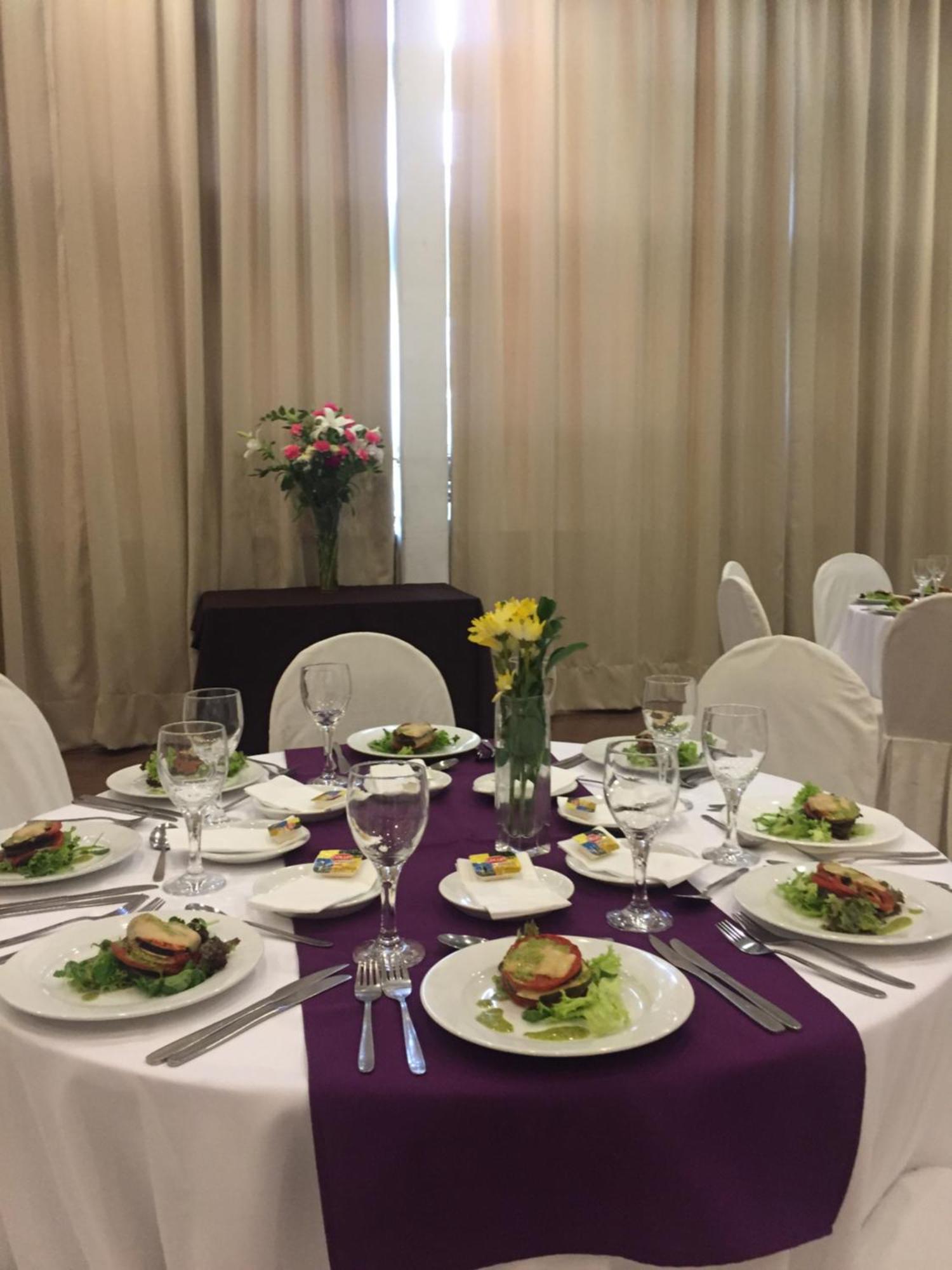 Hotel Nippon Y Centro De Eventos Santiago Eksteriør bilde