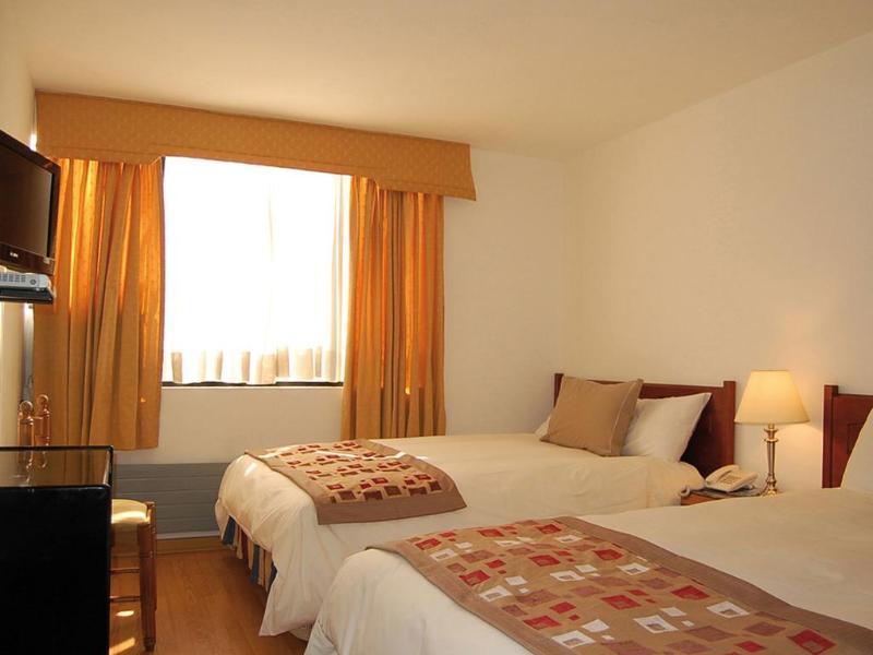 Hotel Nippon Y Centro De Eventos Santiago Eksteriør bilde